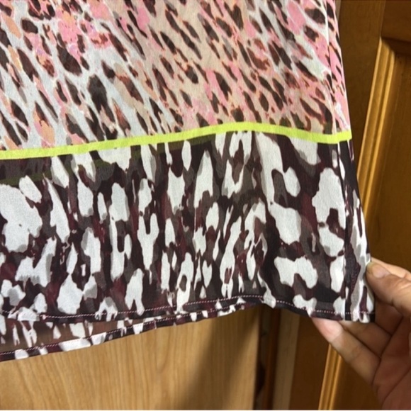 Cabi Leopard Print Sleeveless Top size medium - Picture 4 of 5